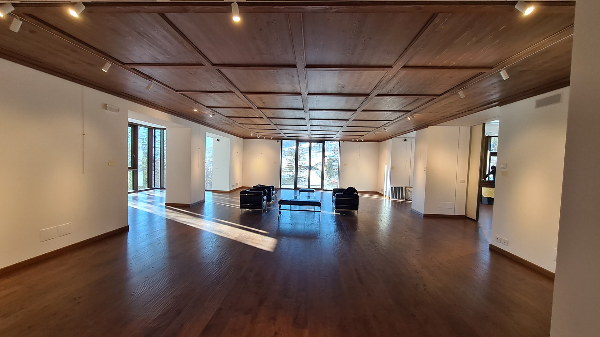 interno-sala-aste(1) galleria casa aste cortina